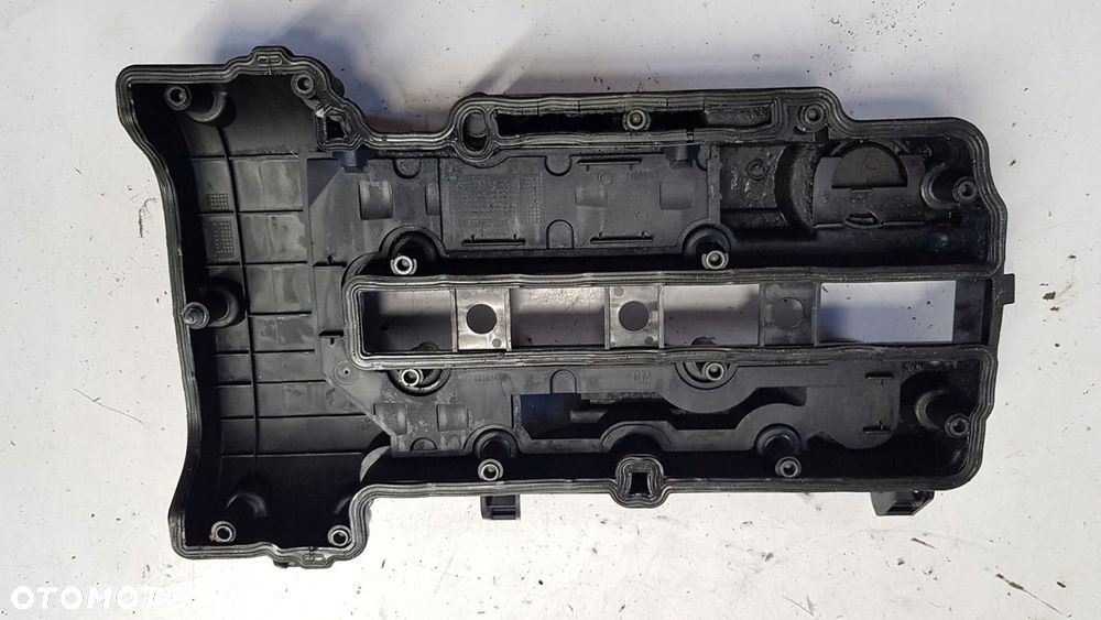 pokrywa zaworów Opel Adam Corsa 1.4 - 4