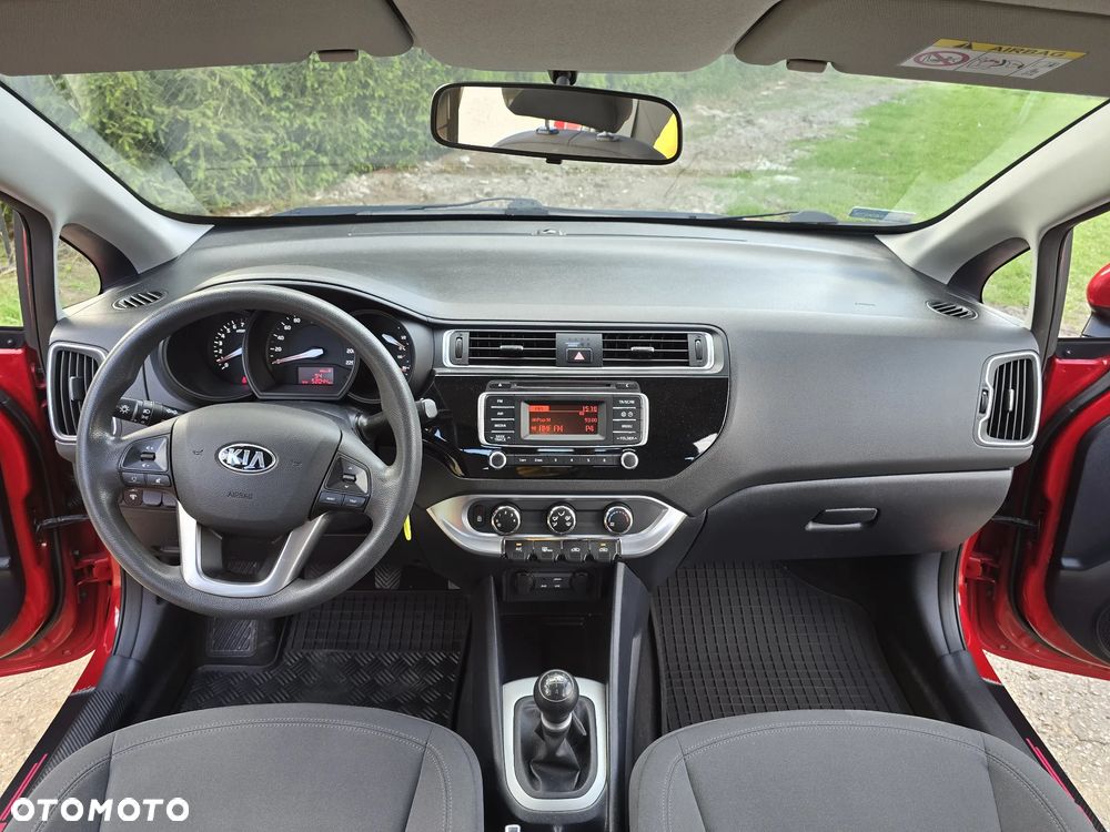 Kia Rio 1.2 L - 9