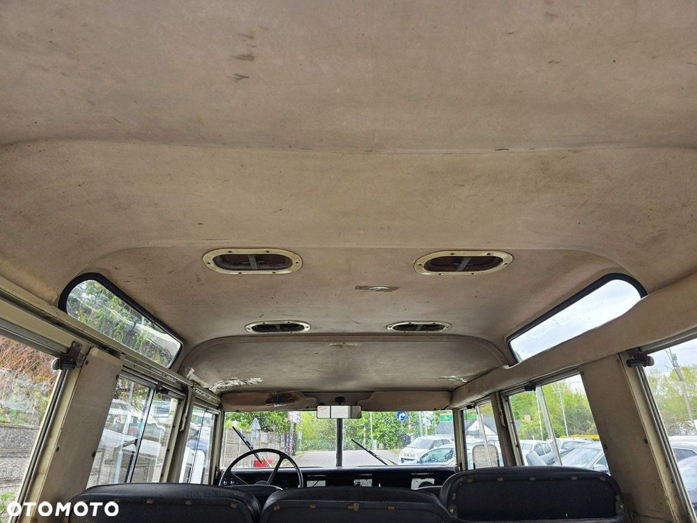 Land Rover Inny - 31