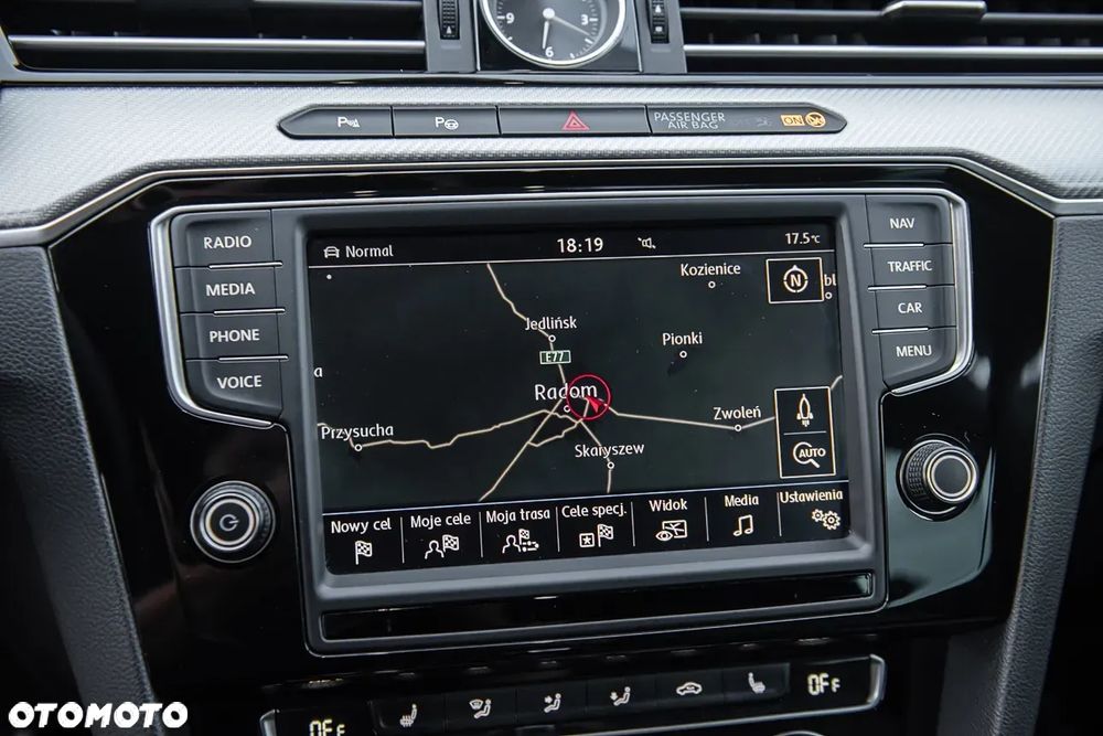 Volkswagen Passat - 22