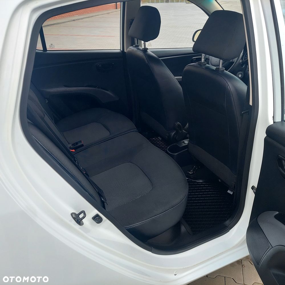 Hyundai i10 1.1 Classic + - 12