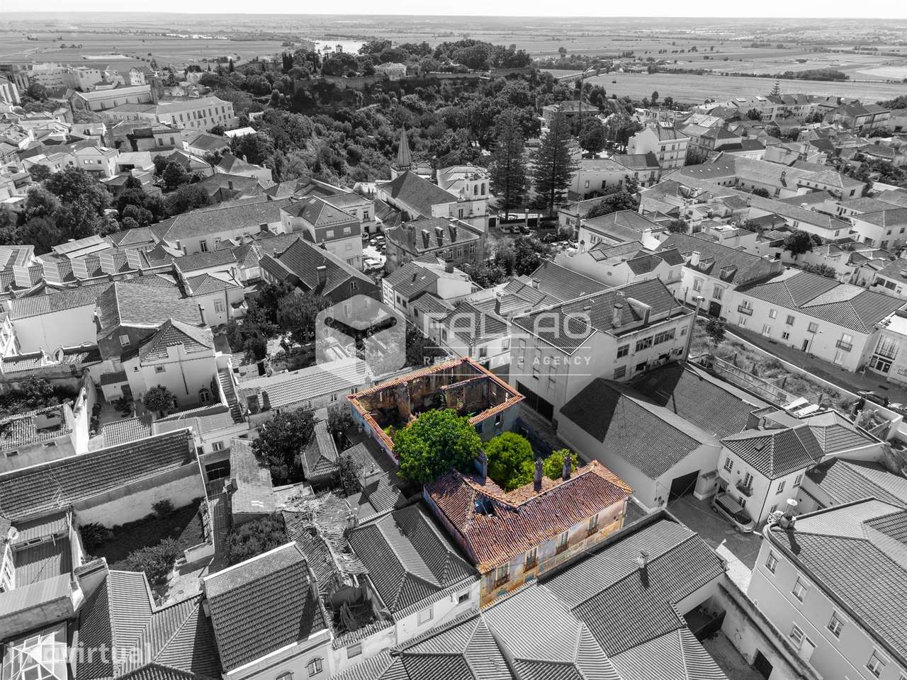 Moradia para Restaurar T0 Venda em Santarém (Marvila), Santa Iria da R - Grande imagem: 3/31