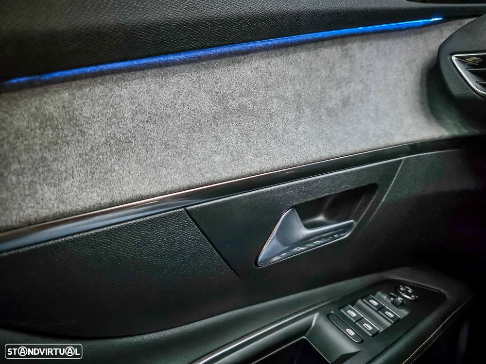 Peugeot 3008 1.2 PureTech GT Line EAT8 - 41