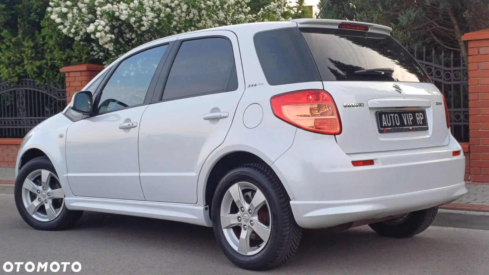 Suzuki SX4 1.6 Comfort Plus - 6