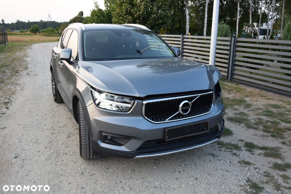 Volvo XC 40 T4 Geartronic Momentum - 1