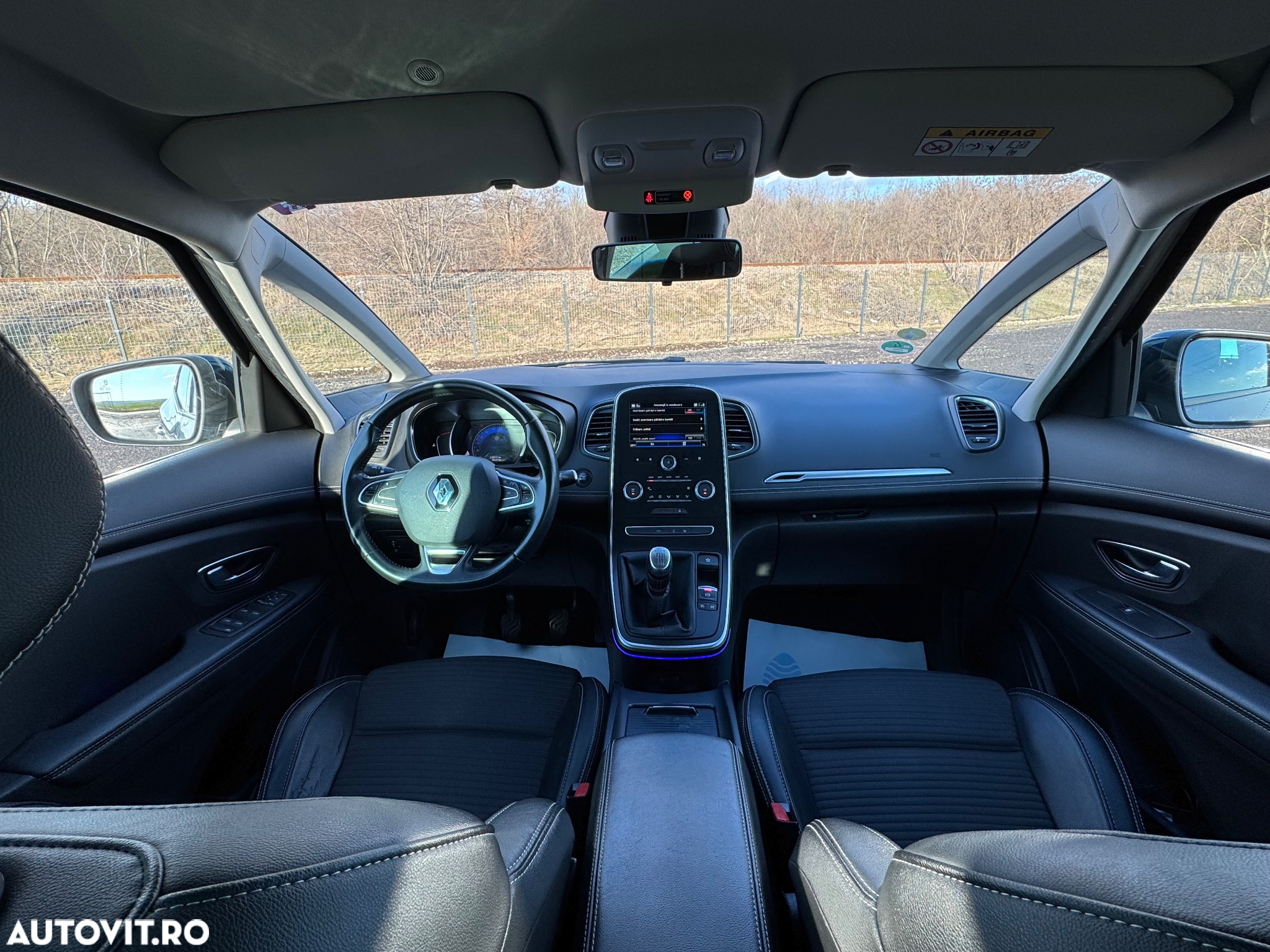 Renault Scenic - 8