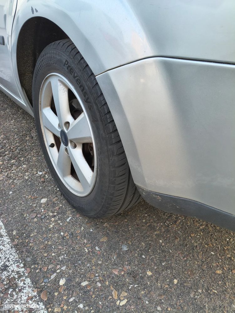 Ford Focus SW 1.4 Sport - 8