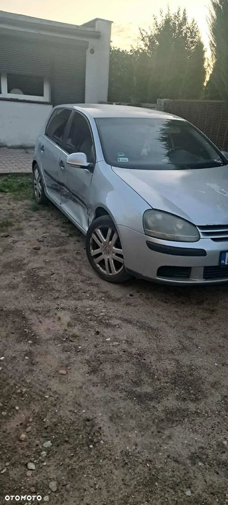 Volkswagen Golf V 2.0 TDI Trendline - 1
