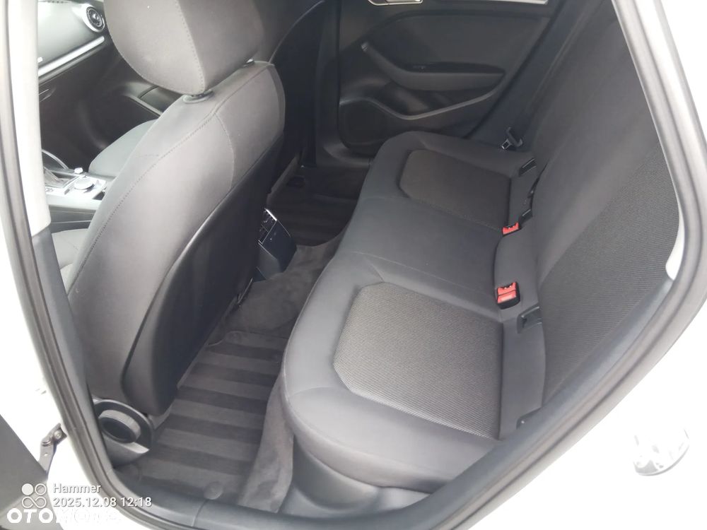 Audi A3 Limousine 1.6 TDI Sport S tronic - 13
