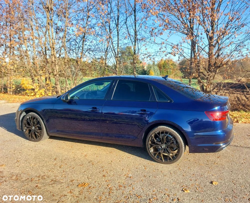 Audi A4 Limousine - 12