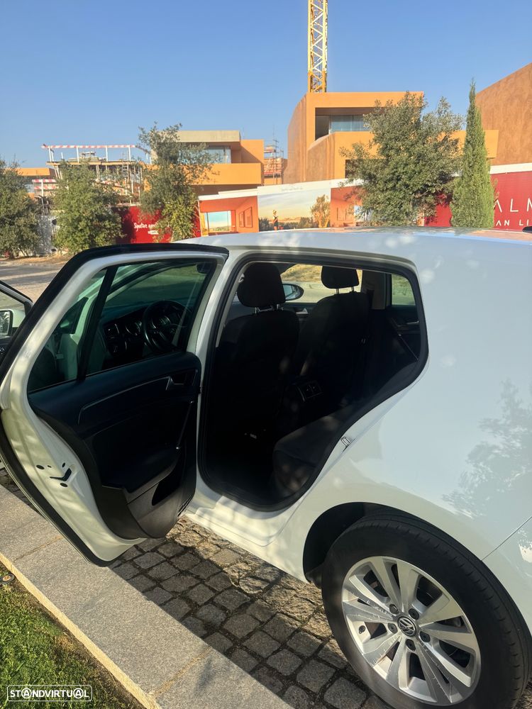 VW Golf - 8