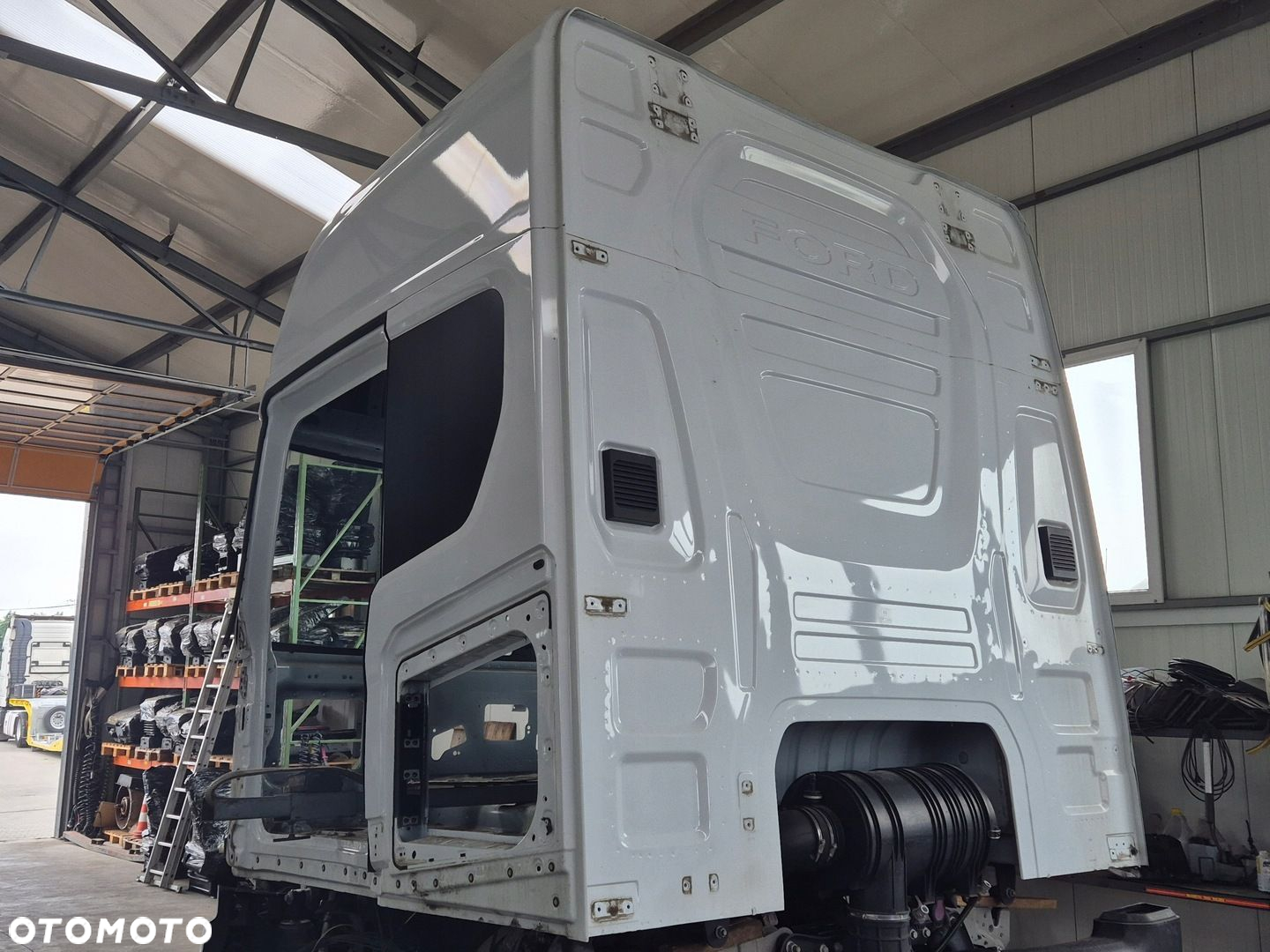 KABINA GOŁA SZKIELET KABINY FORD F-MAX 500 TRUCKS EURO 6 - 4