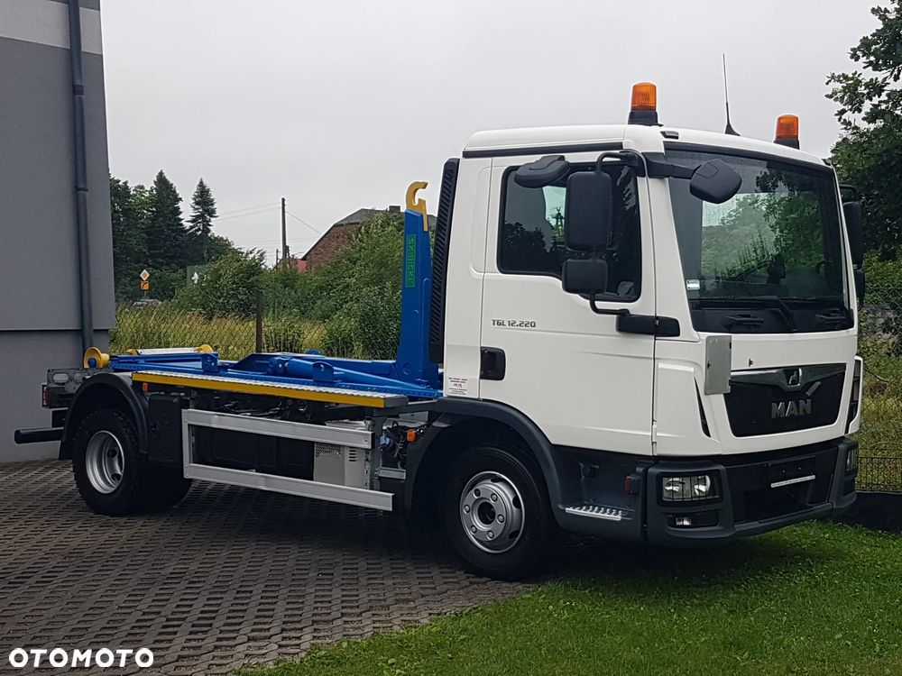 MAN TGL 12.220 HAKOWIEC SKIBICKI 4x2 KLIMA HAKOWIEC DO KONTENERÓW MANUAL 12T POD KONTENERY - 33