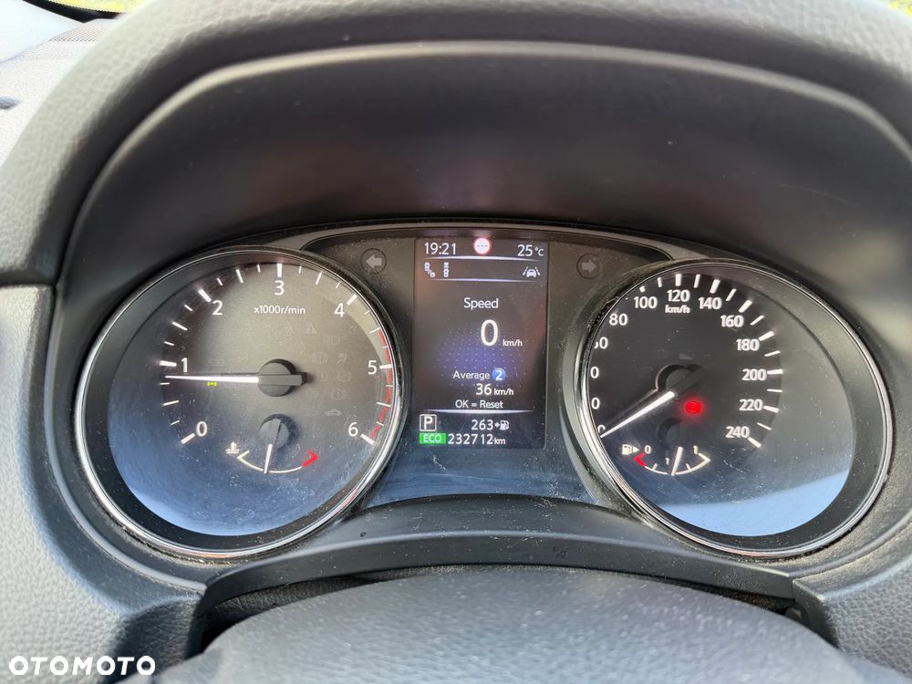 Nissan X-Trail 1.7 dCi Tekna 4WD Xtronic - 18