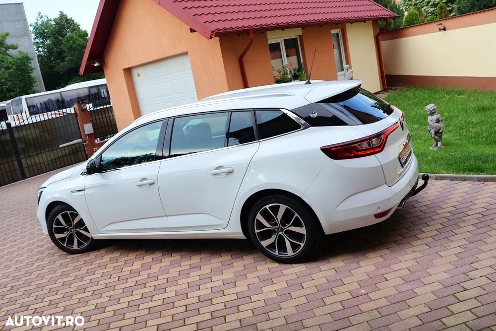 Renault Megane ENERGY dCi 110 Start & Stop Bose Edition - 11