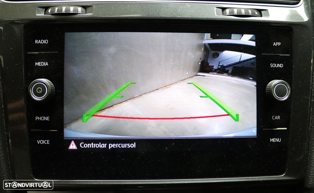 VW Golf 1.0 TSI Trendline Pack - 32