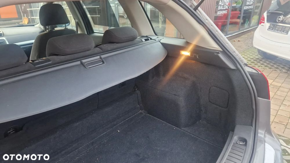 Fiat Croma 1.9 JTD Dynamic - 17