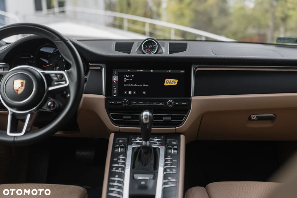 Porsche Macan - 18