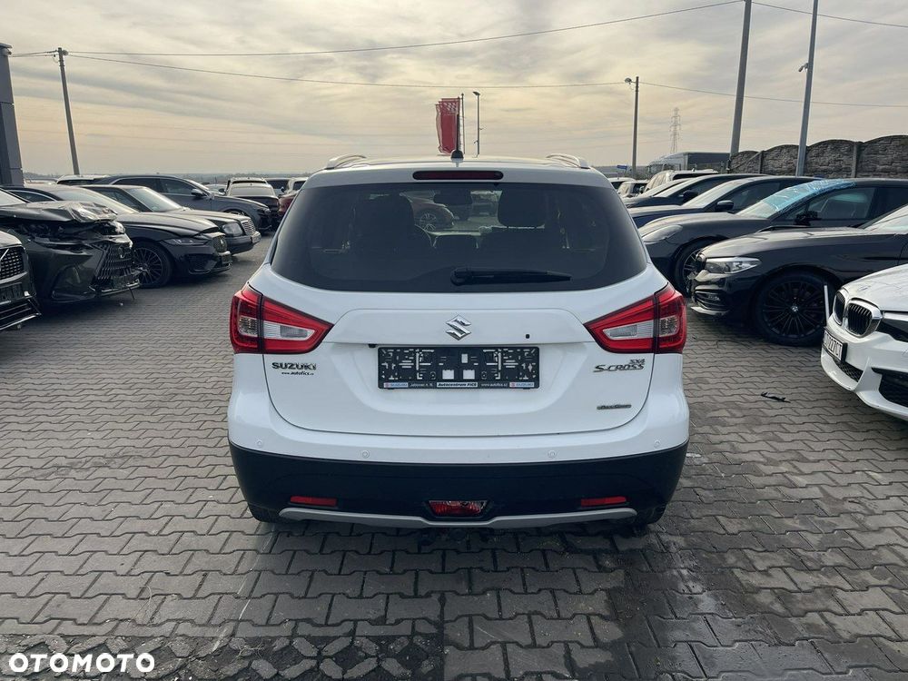Suzuki SX4 S-Cross 1.4 T Premium 4WD - 3
