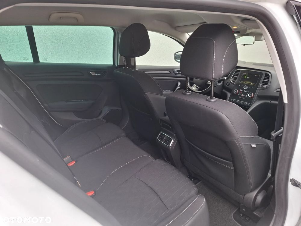 Renault Megane ENERGY TCe 140 EDC LIMITED - 35