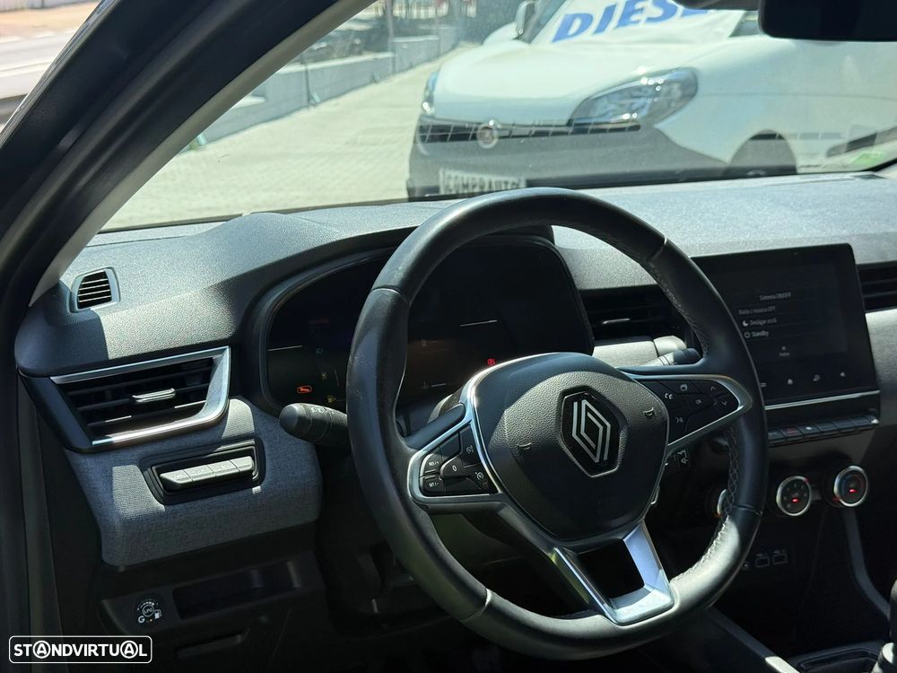 Renault Clio 1.0 TCe Techno Bi-Fuel - 9