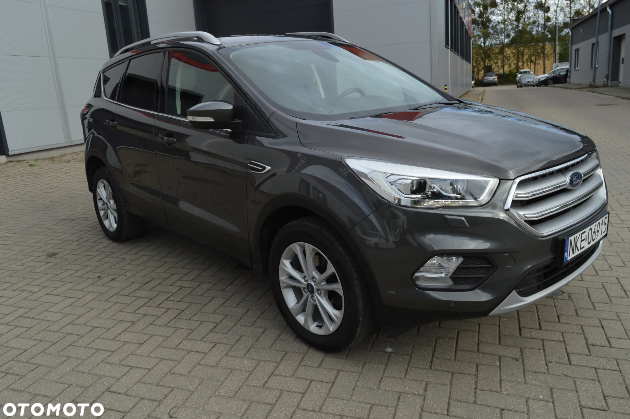 Ford Kuga 1.5 EcoBoost 2x4 Titanium - 11