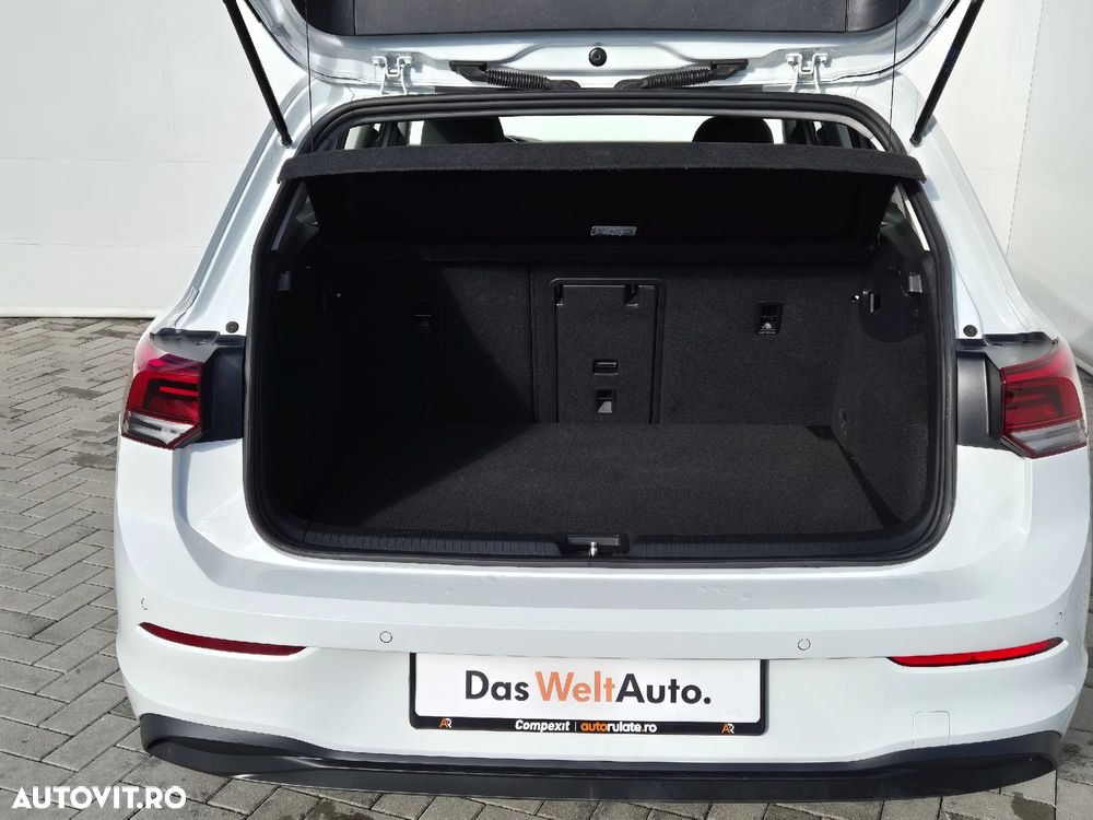 Volkswagen Golf 1.5 TSI ACT Life - 26