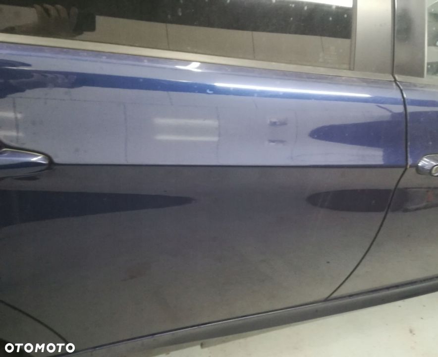 BMW E90 E91 LIFT DRZWI PRAWY TYŁ TIEFSEEBLAU - 2