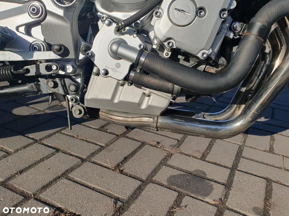 Yamaha FZ6 - 31