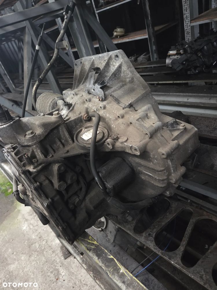 Skrzynia biegów Nissan Note E11 1.6 16V 5-biegowa 3CX02 - 6