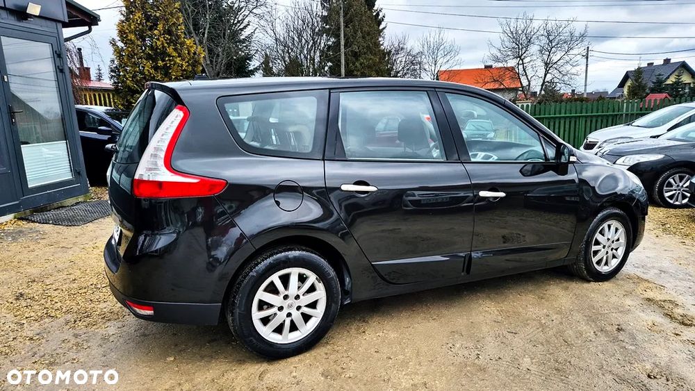 Renault Grand Scenic 2.0 16V 140 CVT Bose Edition - 14