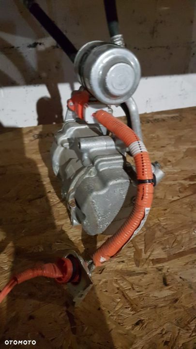 NISSAN LEAF II ZE1 KOMPRESOR SPRĘŻARKA KLIMATYZACJI 926005SA1A - 2