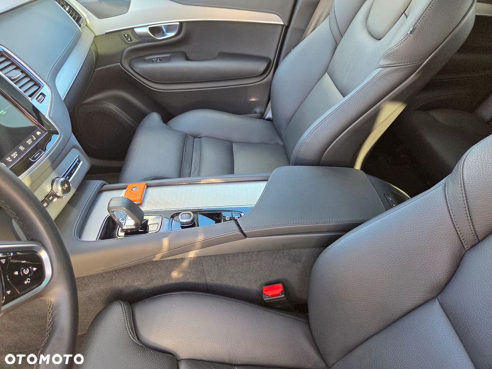 Volvo XC 90 - 13