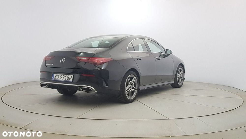 Mercedes-Benz CLA - 4