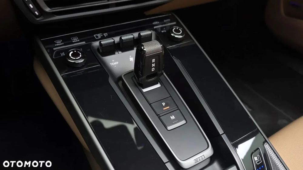 Porsche 911 Carrera PDK - 12
