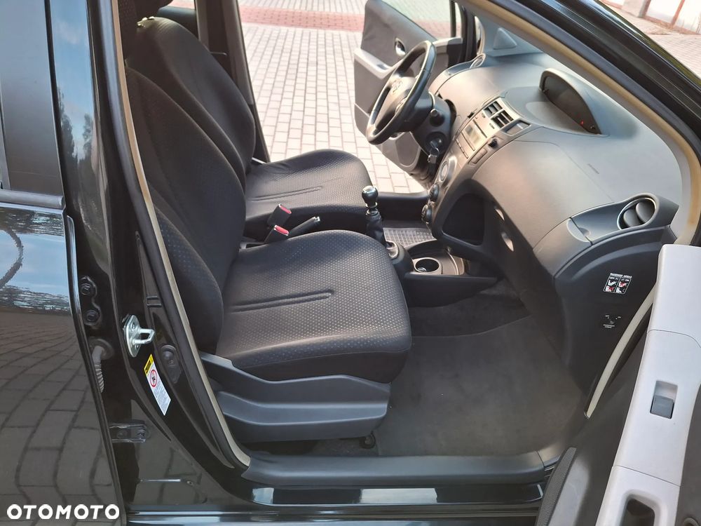 Toyota Yaris 1.33 Luna Start - 17