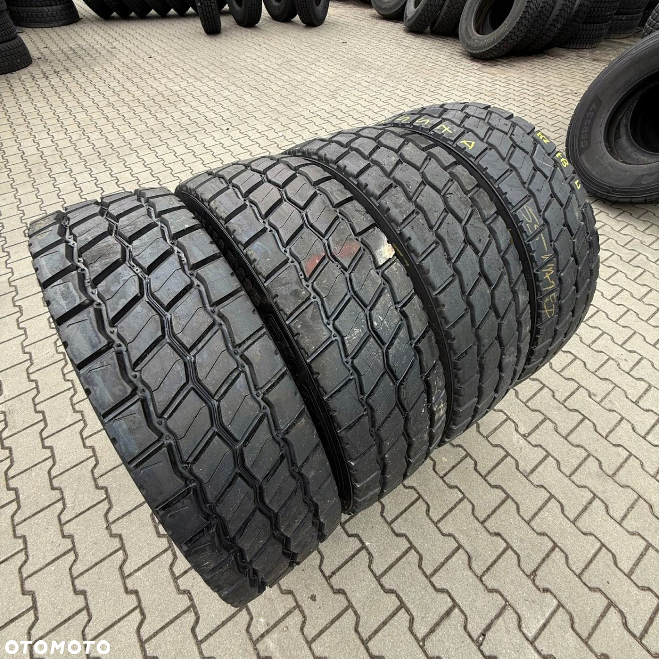 315/80R22.5 MICHELIN NAPĘD KOMPLET OPON NAPĘDOWYCH TYŁ 9-13mm TK557A - 8