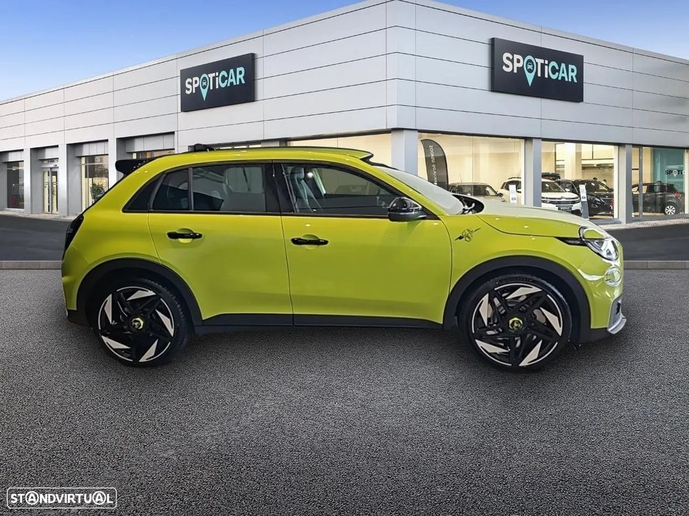 Abarth 600e 54 kWh Turismo - 4