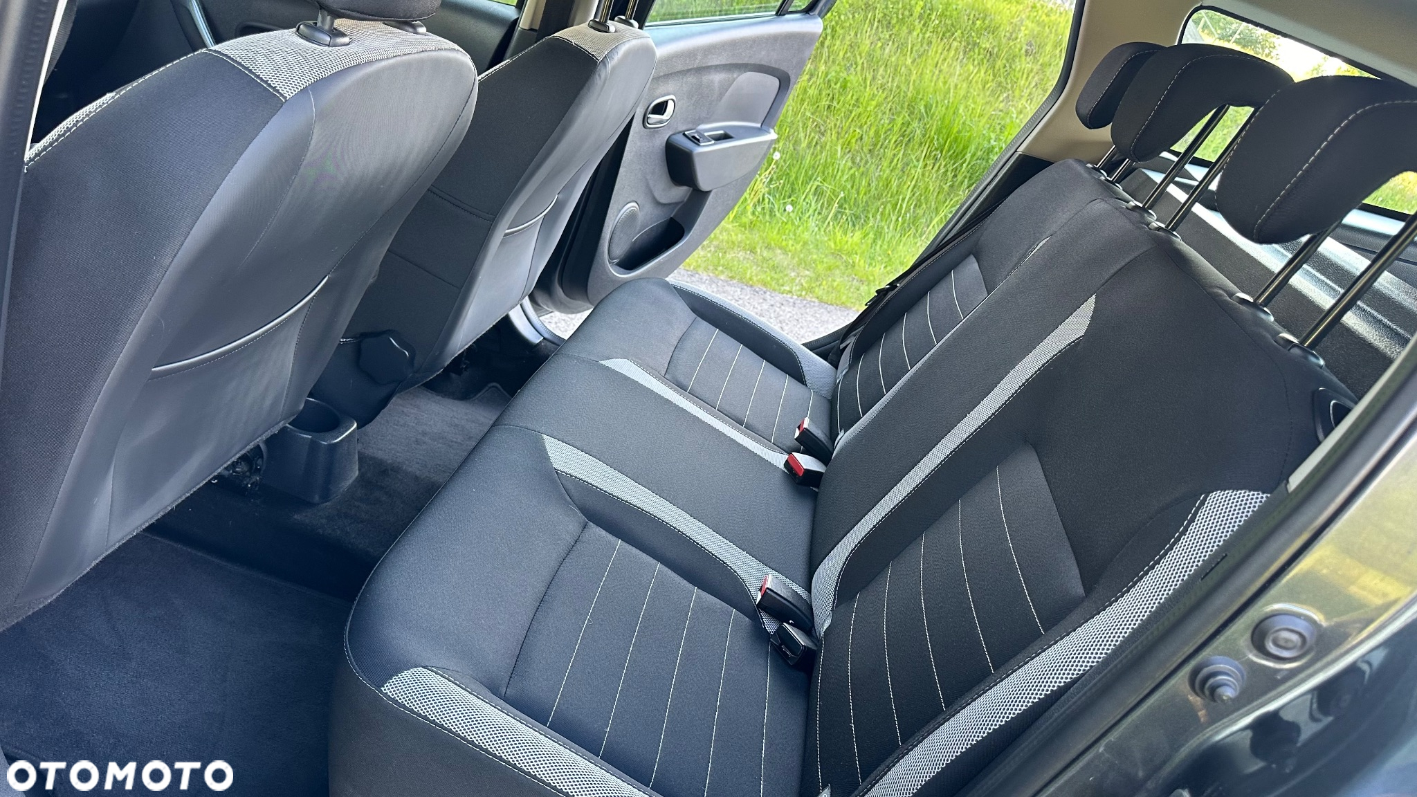 Dacia Logan MCV 0.9 TCe Laureate S&S - 8