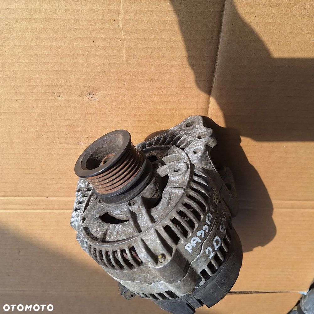 ALTERNATOR PASSAT B4 2.0 8V - 4