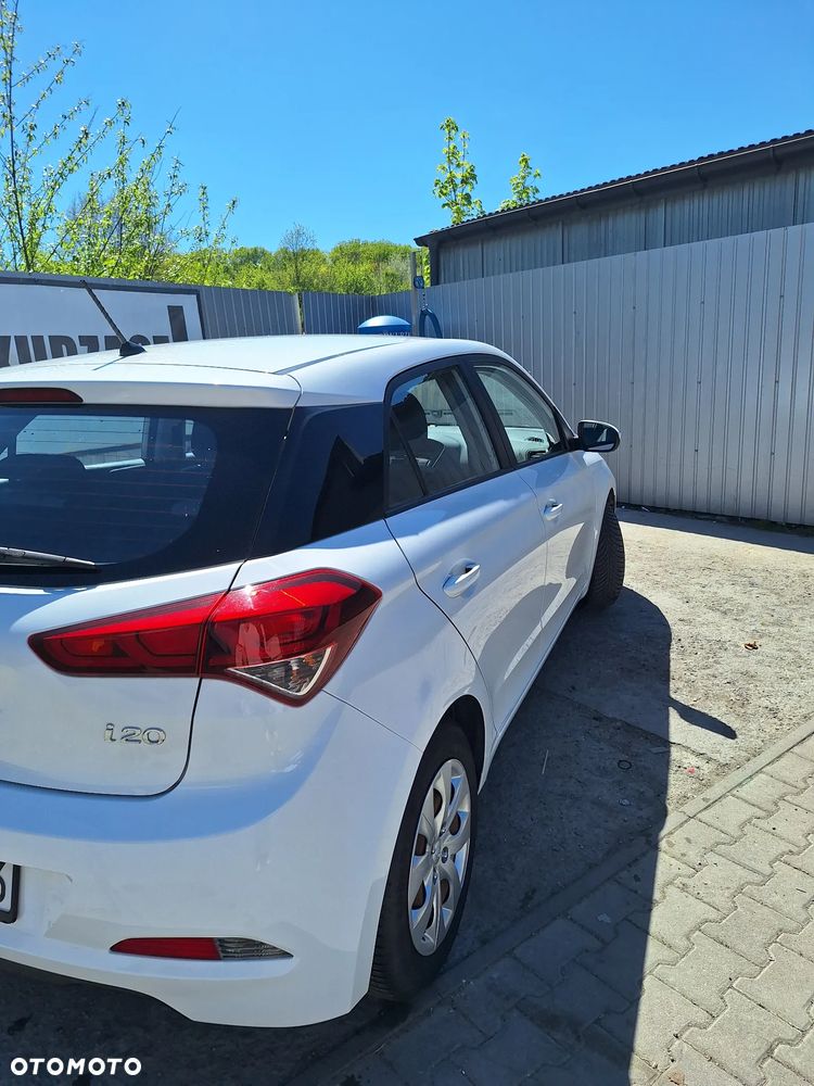 Hyundai i20 1.1 CRDi Classic + - 3