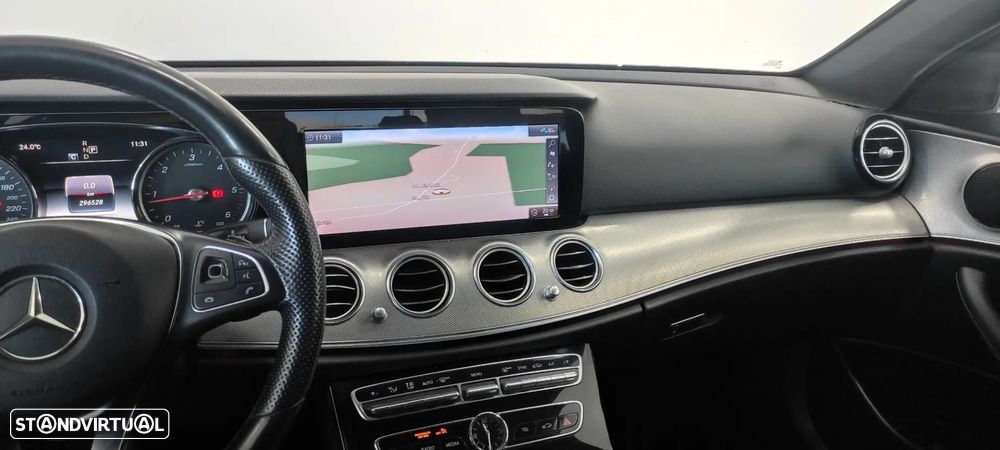 Mercedes-Benz E 220 d Avantgarde - 27