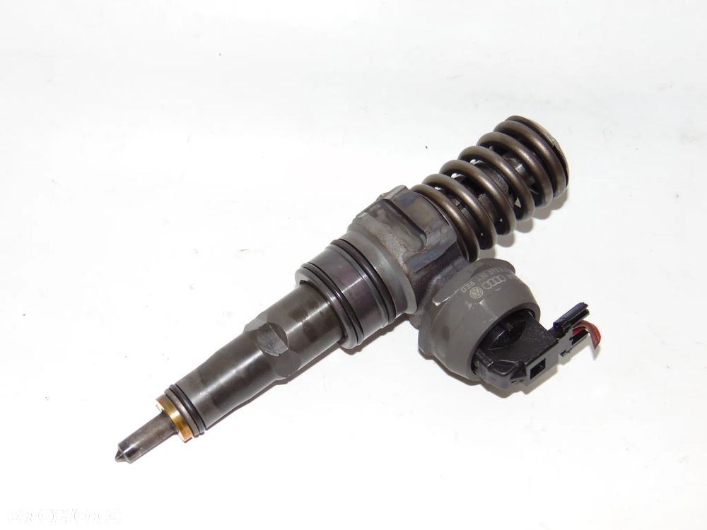 Wtrysk wtryskiwacz pompowtryskiwacz paliwa 038130073BJ Skoda Octavia Superb 2 II A4 B7 A6 C6 VW Volkswagen Golf 5 V Touran Passat B6 Sharan Seat Alhambra diesel 2.0 TDI - 1