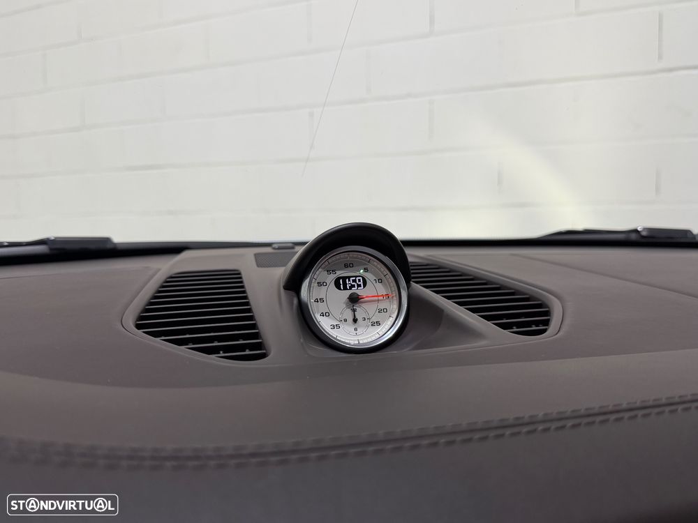 Porsche 911 (991) Turbo S - 36