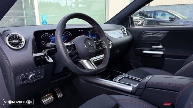 Mercedes-Benz GLA 180 d AMG Line - 14