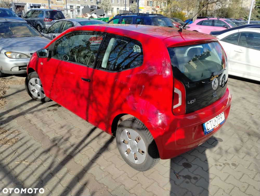 Volkswagen up! take - 13