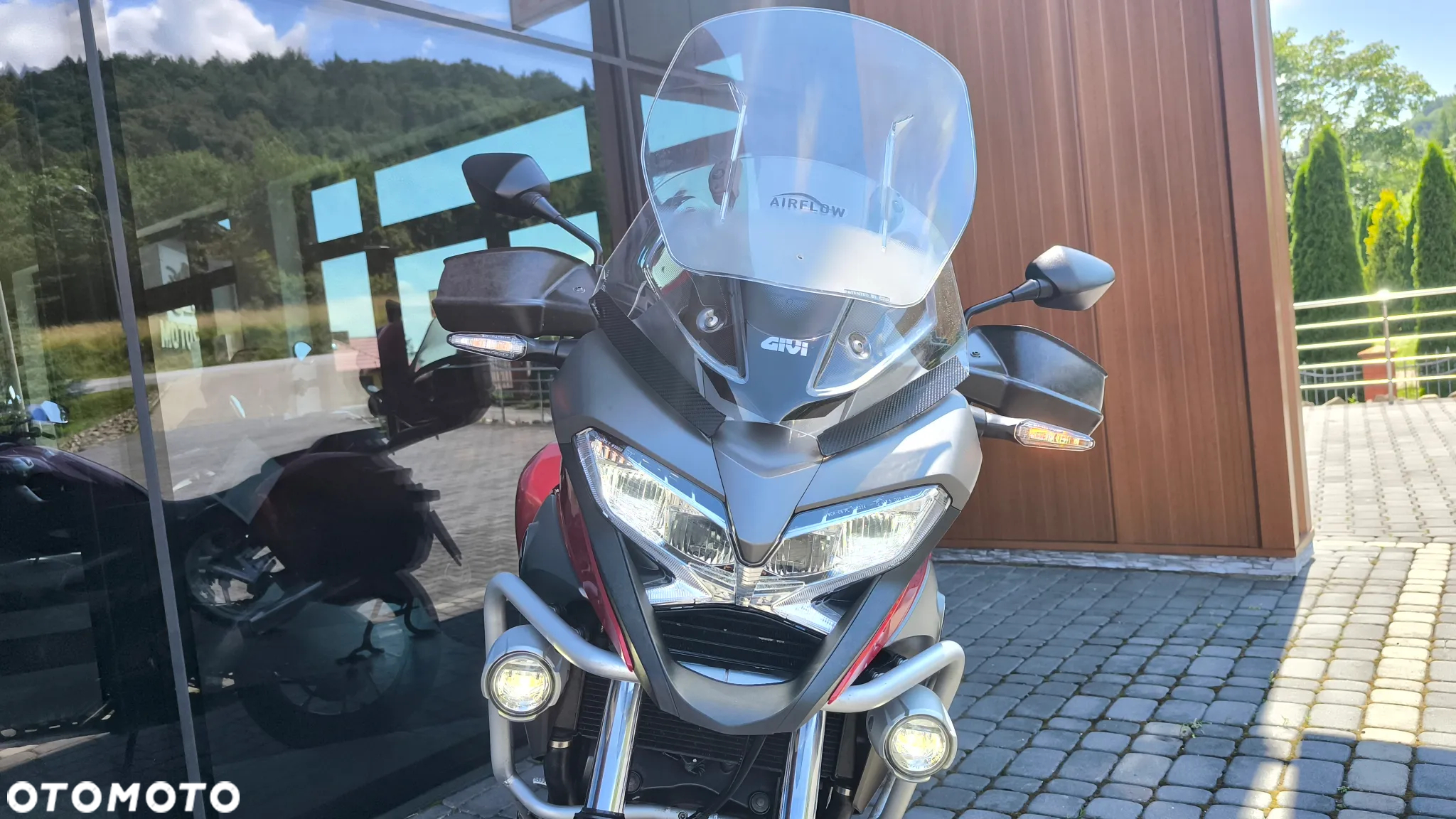 Honda VFR - 11