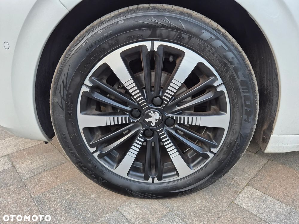 Peugeot 208 PureTech 82 Start & Stop Tech Edition - 26
