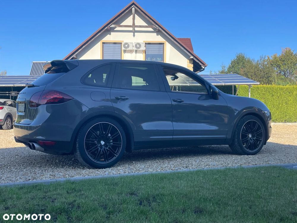 Porsche Cayenne S - 13