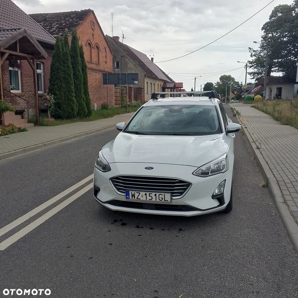 Ford Focus 1.5 TDCi SYNC Edition - 3